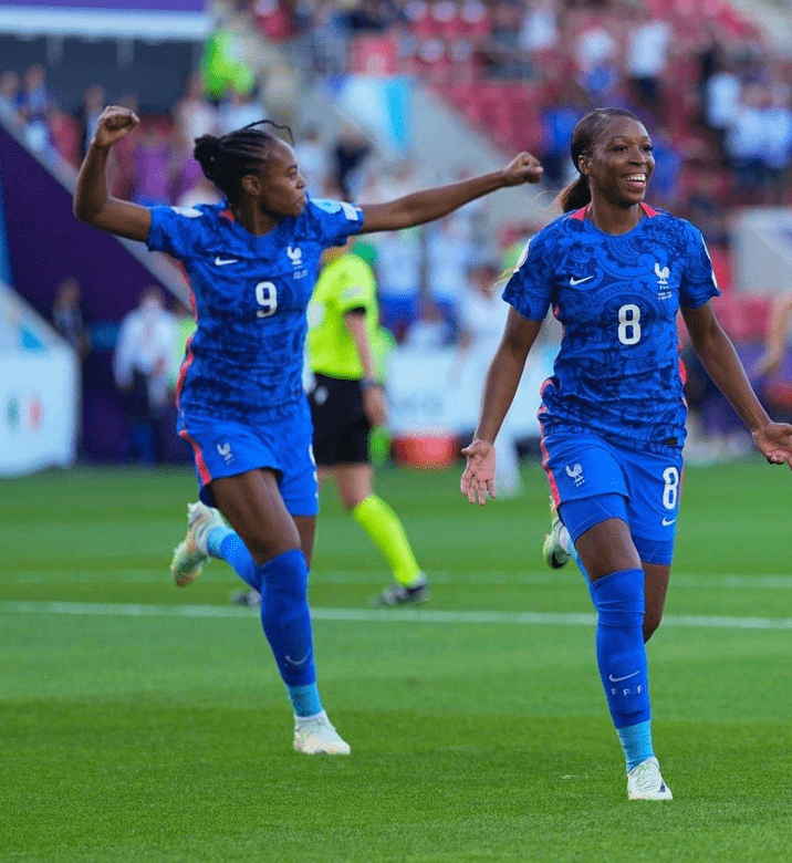 巴西女足中锋因家庭原因退出比赛，球队换血！的简单介绍