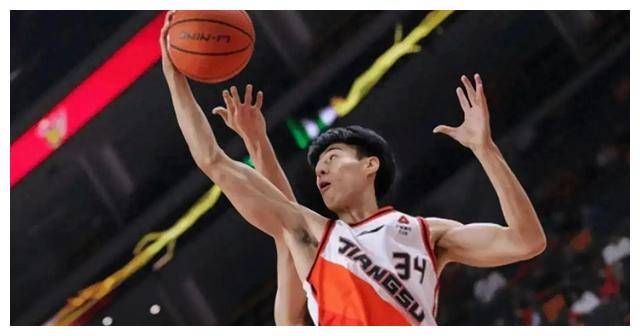 浓眉哥新星险胜表现突出，日本队前途光明！